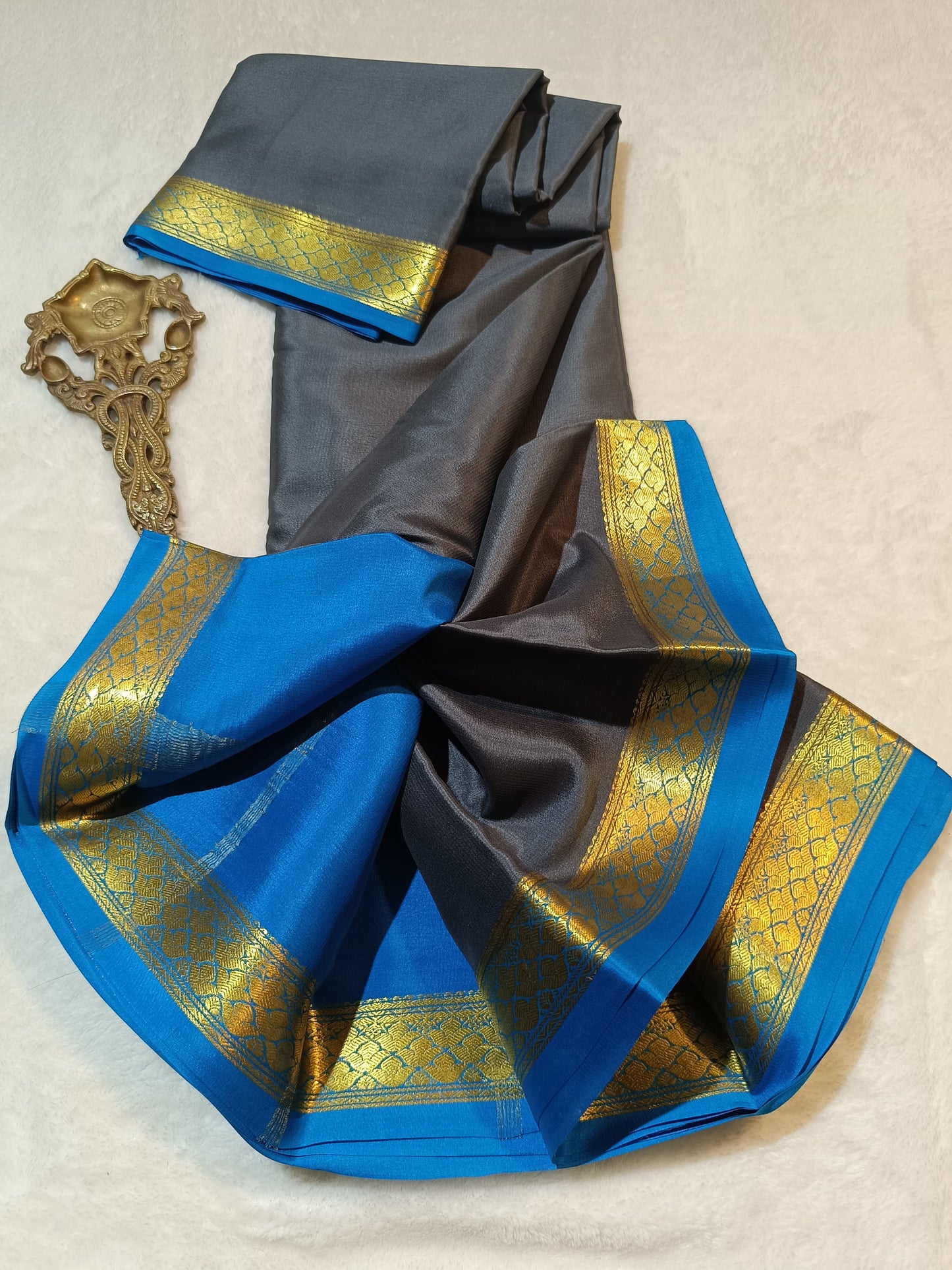 Mysore Crepe Silk Sarees - Trendy Borders